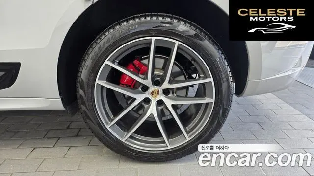 PORSCHE Macan 2.9 S 2023 — photo 7 sur 33