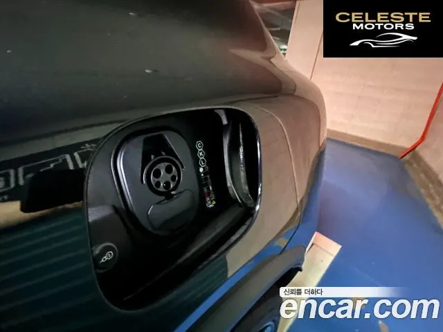 PORSCHE Macan EV 4S 2025 — photo 20 sur 26