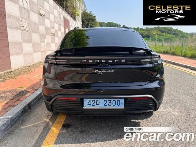 PORSCHE Macan EV 4S 2025 — photo 4 sur 26