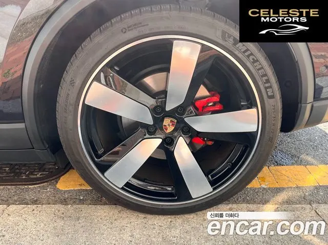 PORSCHE Macan EV 4S 2025 — photo 5 sur 26