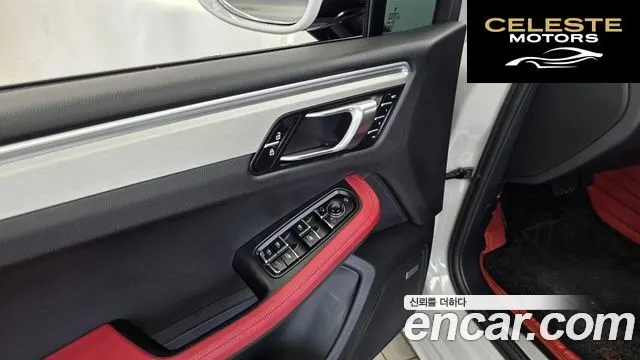 PORSCHE Macan 2.9 S 2023 — photo 29 sur 33