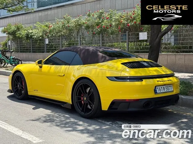 PORSCHE 911 (992) Carrera 4 GTS Cabriolet 2023 — photo 4 sur 26