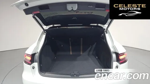 PORSCHE Macan 2.0 2021 — photo 26 sur 37