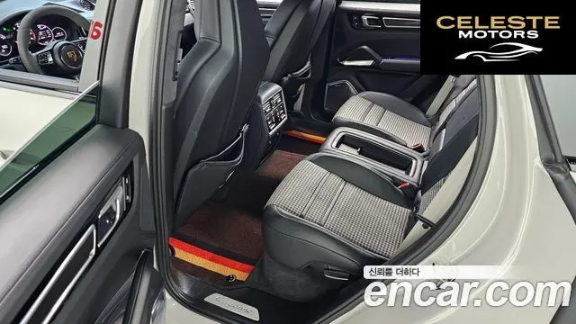 PORSCHE Cayenne (PO536) 4.0 Turbo Coupé 2020 — photo 17 sur 39