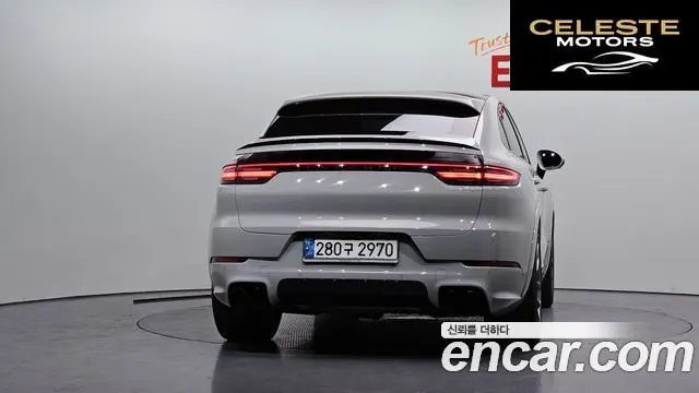 PORSCHE Cayenne (PO536) 4.0 Turbo Coupé 2020 — photo 4 sur 39