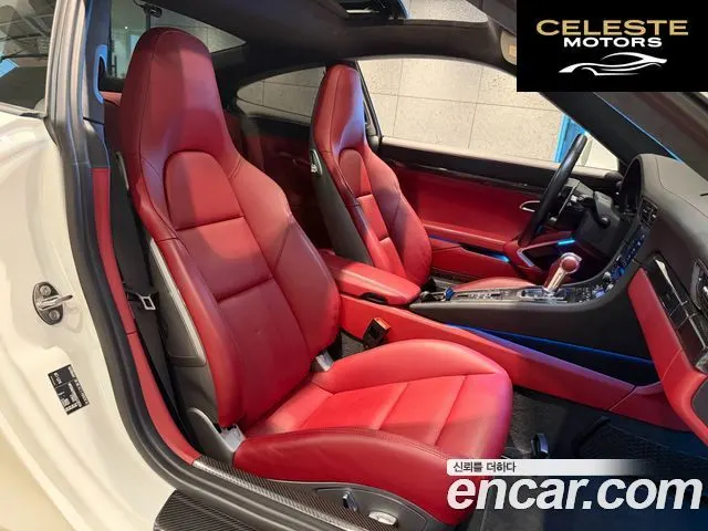 PORSCHE 911 Carrera 4 GTS 2017 — photo 12 sur 26