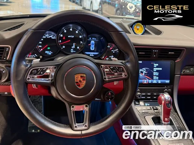 PORSCHE 911 Carrera 4 GTS 2017 — photo 14 sur 26