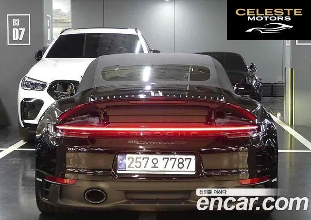 PORSCHE 911 (992) Carrera 4 GTS Cabriolet 2023 — photo 4 sur 20