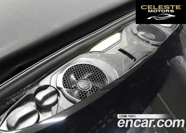 PORSCHE 911 (992) Carrera 4 GTS Cabriolet 2023 — photo 6 sur 20