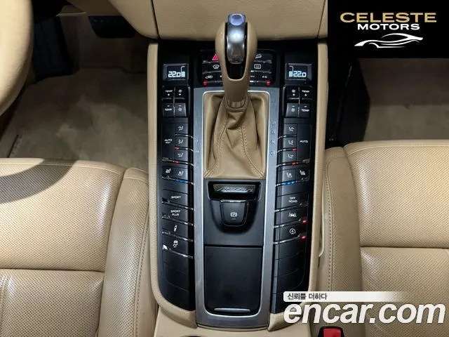 PORSCHE Macan 3.0 S 2017 — photo 11 sur 26