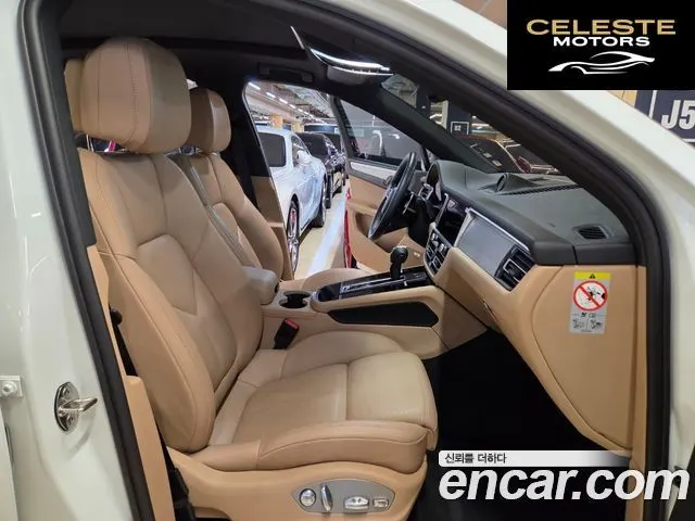 PORSCHE Macan 2.9 S 2022 — photo 12 sur 26
