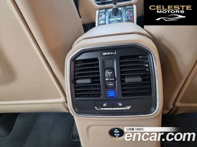 PORSCHE Macan 2.9 S 2022 — photo 18 sur 26