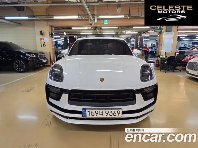 PORSCHE Macan 2.9 S 2022 — photo 3 sur 26