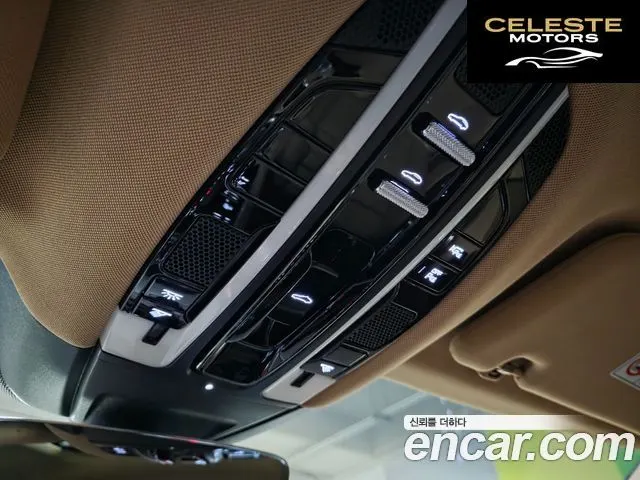 PORSCHE Panamera (971) 3.0 AWD 2018 — photo 12 sur 24