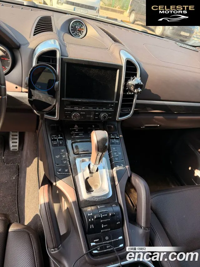PORSCHE Cayenne 4.8 Turbo S 2014 — photo 6 sur 11