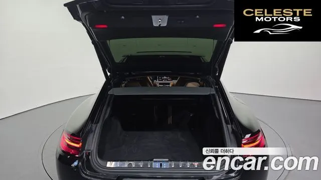 PORSCHE Panamera (971) 3.0 AWD 2018 — photo 32 sur 39