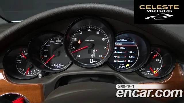 PORSCHE Panamera 3.6 AWD 2014 — photo 8 sur 20