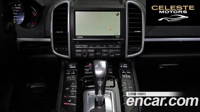 PORSCHE Cayenne 3.0 2016 — photo 18 sur 30