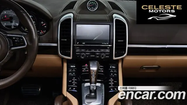 PORSCHE Cayenne 4.2 S 2015 — photo 21 sur 34