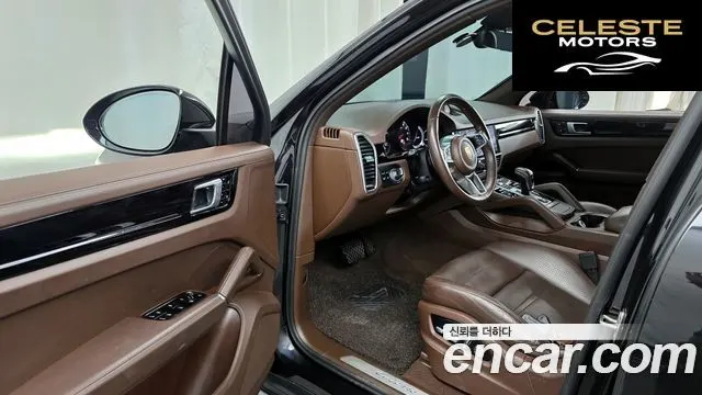 PORSCHE Cayenne (PO536) 3.0 2019 — photo 13 sur 32