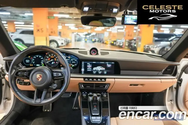 PORSCHE 911 (992) Carrera 4S 2020 — photo 11 sur 26