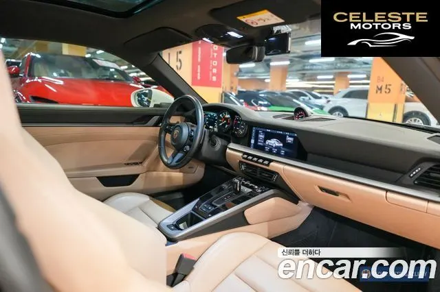 PORSCHE 911 (992) Carrera 4S 2020 — photo 12 sur 26