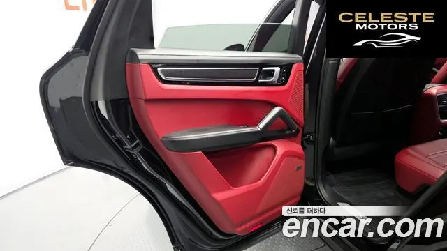 PORSCHE Cayenne (PO536) 3.0 2019 — photo 15 sur 39
