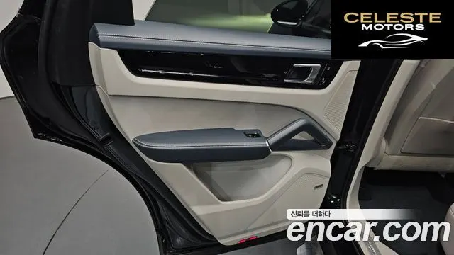 PORSCHE Cayenne (PO536) 3.0 2021 — photo 14 sur 32