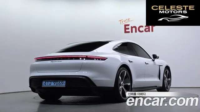PORSCHE Taycan 4S 2021 — photo 2 sur 33