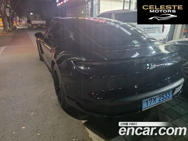 PORSCHE Taycan 2022 — photo 18 sur 26