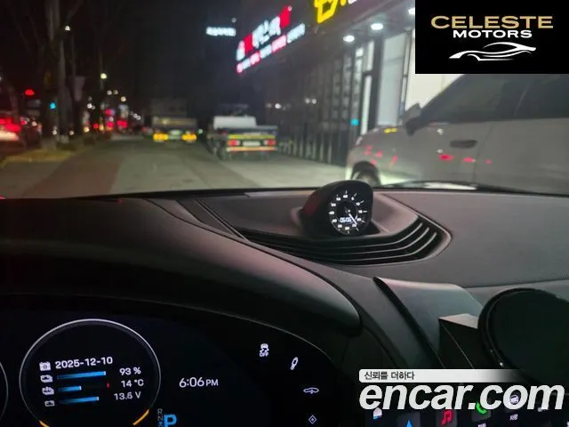 PORSCHE Taycan 2022 — photo 8 sur 26