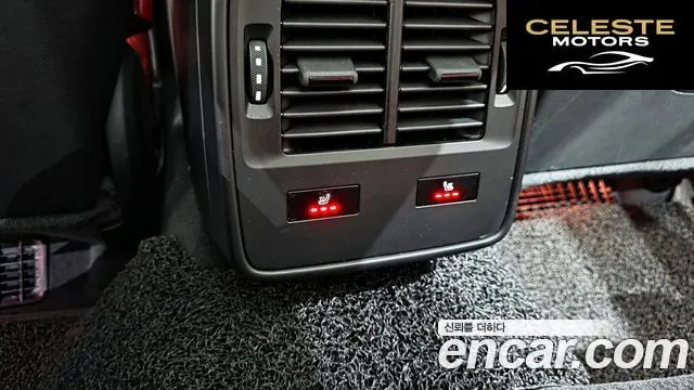 PORSCHE Taycan 4S 2021 — photo 27 sur 33