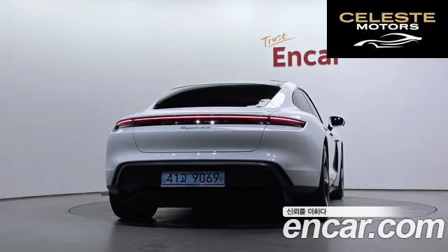 PORSCHE Taycan 4S 2021 — photo 4 sur 33