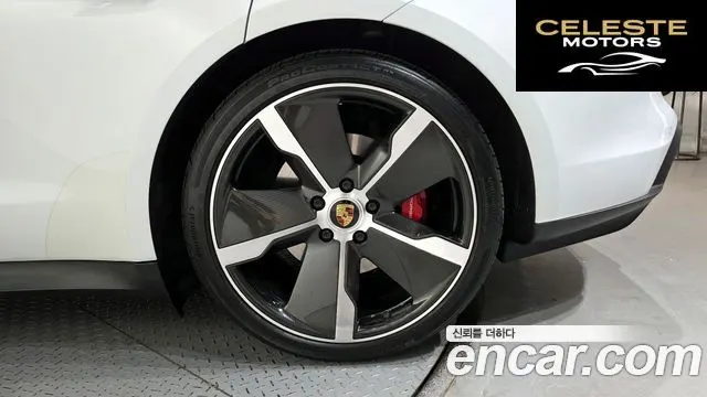 PORSCHE Taycan 4S 2021 — photo 7 sur 33