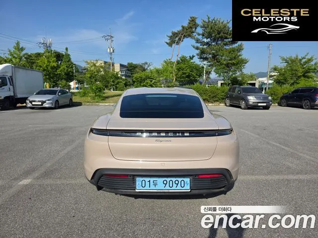 PORSCHE Taycan 2023 — photo 4 sur 16