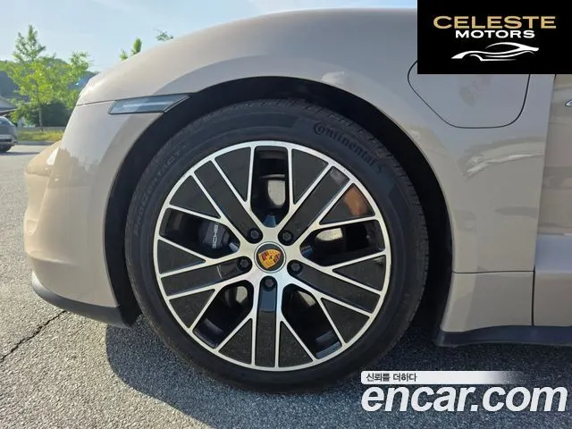 PORSCHE Taycan 2023 — photo 5 sur 16