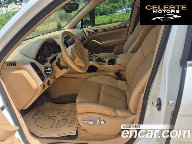 PORSCHE Cayenne 3.0 2012 — photo 12 sur 26