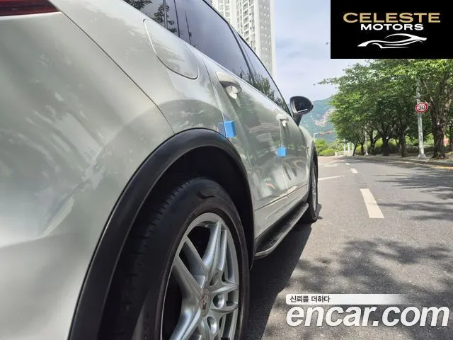PORSCHE Cayenne 3.0 2012 — photo 17 sur 26