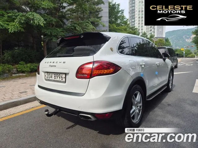 PORSCHE Cayenne 3.0 2012 — photo 4 sur 26