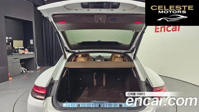 PORSCHE Panamera (971) 3.0 AWD 2018 — photo 20 sur 20