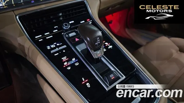 PORSCHE Panamera (971) 3.0 AWD 2018 — photo 9 sur 20