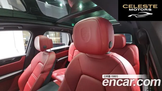 PORSCHE Cayenne (PO536) 3.0 E-High 2021 — photo 31 sur 35