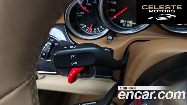 PORSCHE Panamera 4.8 Turbo 2010 — photo 32 sur 40