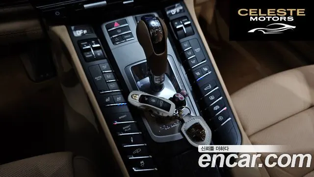 PORSCHE Panamera 4.8 Turbo 2010 — photo 11 sur 40