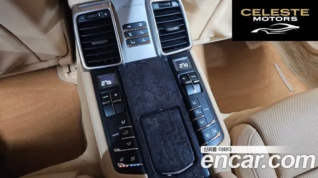 PORSCHE Panamera 4.8 Turbo 2010 — photo 34 sur 40