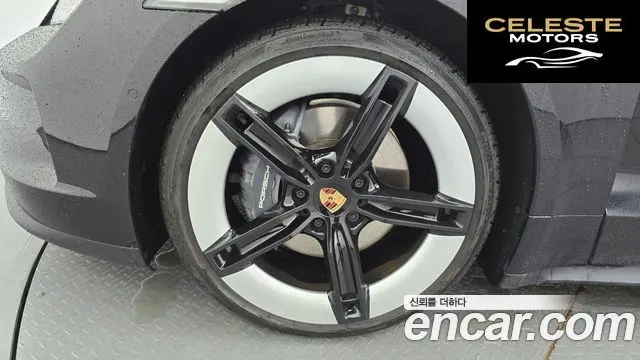 PORSCHE Taycan 2025 — photo 5 sur 37