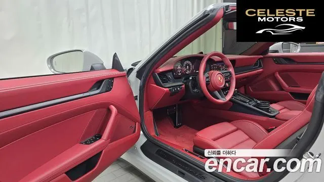 PORSCHE 911 (992) Carrera 4 GTS Cabriolet 2025 — photo 13 sur 38