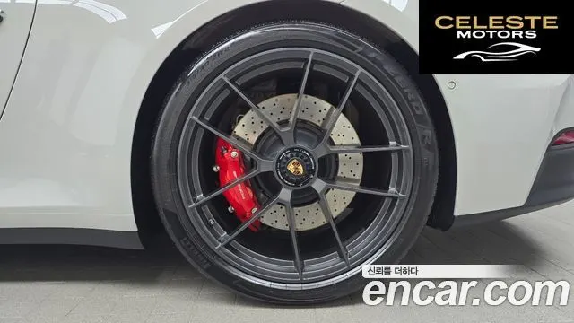PORSCHE 911 (992) Carrera 4 GTS Cabriolet 2025 — photo 7 sur 38