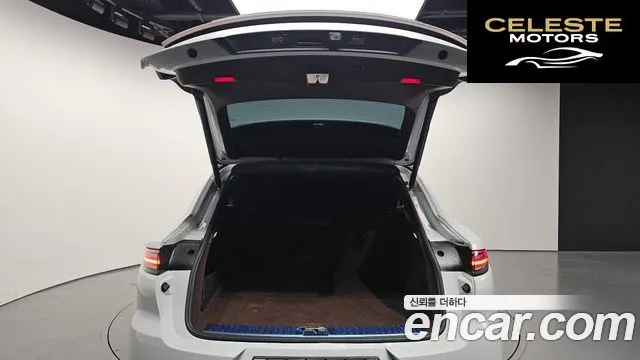 PORSCHE Cayenne (PO536) 4.0 Turbo Coupé 2020 — photo 26 sur 50