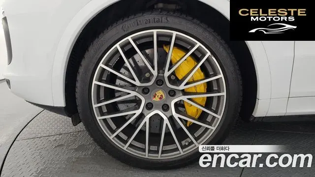 PORSCHE Cayenne (PO536) 4.0 Turbo Coupé 2020 — photo 5 sur 50